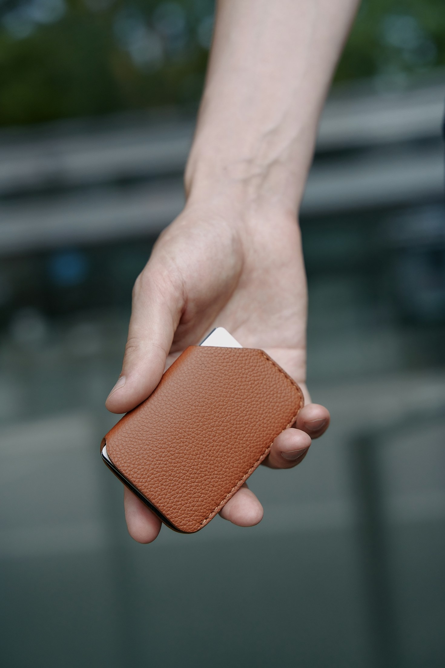 How to Choose the Perfect EDC Wallet